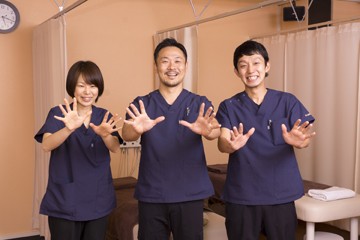 東心斎橋整骨院・鍼灸院写真1